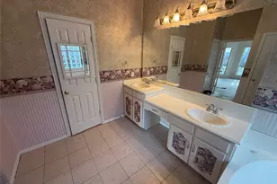 3607 Heatherbrook Dr, Arlington, TX 76001 - Photo 17
