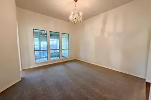 529 Olympia St, DeSoto, TX 75115 - Photo 9