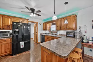 901 Marion Rd, Venus, TX 76084 - Photo 9