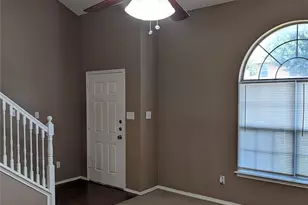 700 Flamingo Dr, Saginaw, TX 76131 - Photo 3