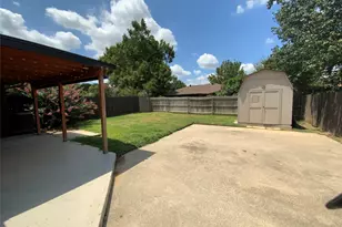 2313 Dalewood Ln, Bedford, TX 76022 - Photo 11