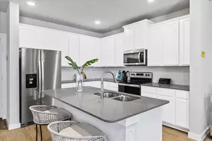258 Territory Trl, Fort Worth, TX 76120 - Photo 3