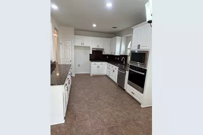 404 Belmont Court, Lewisville, TX 75067 - Photo 11