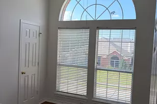 404 Belmont Ct, Lewisville, TX 75067 - Photo 13
