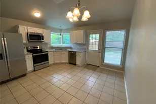 2316 Dalewood Ln, Bedford, TX 76022 - Photo 5