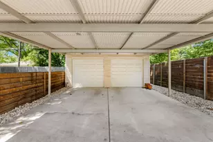 563 Hambrick Rd, Dallas, TX 75218 - Photo 25