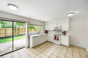 4117 Brookmoor Dr, Arlington, TX 76016 - Photo 5