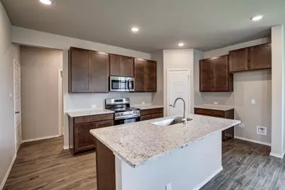 416 Jills Path, Seguin, TX 78155 - Photo 11