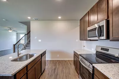 416 Jills Path, Seguin, TX 78155 - Photo 13
