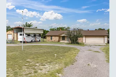 704 Land Of Goshen Drive, Springtown, TX 76082 - Photo 9