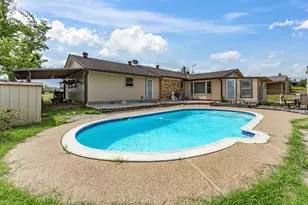 704 Land of Goshen Dr, Springtown, TX 76082 - Photo 5