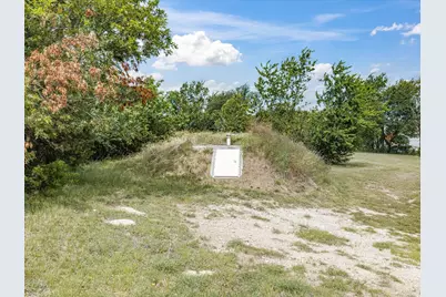 704 Land Of Goshen Drive, Springtown, TX 76082 - Photo 33