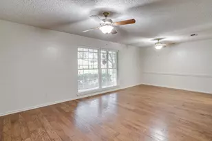 8520 Marys Creek Dr, Benbrook, TX 76116 - Photo 7