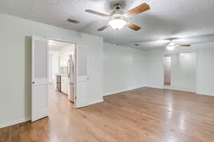 8520 Marys Creek Dr, Benbrook, TX 76116 - Photo 9
