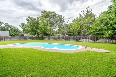 8520 Marys Creek Drive, Benbrook, TX 76116 - Photo 35