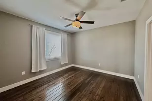 1320 May St, Fort Worth, TX 76104 - Photo 11