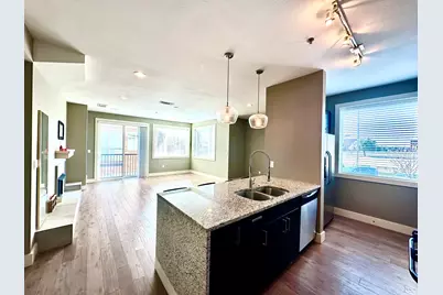 1320 May Street #206, Fort Worth, TX 76104 - Photo 3