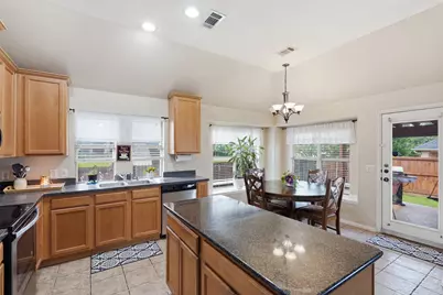 1218 Inglewood Drive, Mansfield, TX 76063 - Photo 11