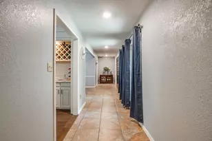 1800 Briarcrest Ln, Arlington, TX 76012 - Photo 3