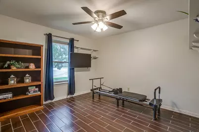 1800 Briarcrest Lane, Arlington, TX 76012 - Photo 23