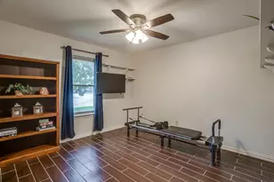 1800 Briarcrest Ln, Arlington, TX 76012 - Photo 23