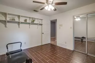 1800 Briarcrest Ln, Arlington, TX 76012 - Photo 25