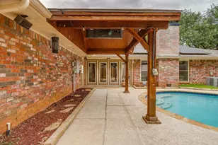 1800 Briarcrest Ln, Arlington, TX 76012 - Photo 31