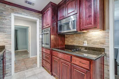 1800 Briarcrest Lane, Arlington, TX 76012 - Photo 17