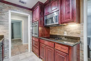 1800 Briarcrest Ln, Arlington, TX 76012 - Photo 17