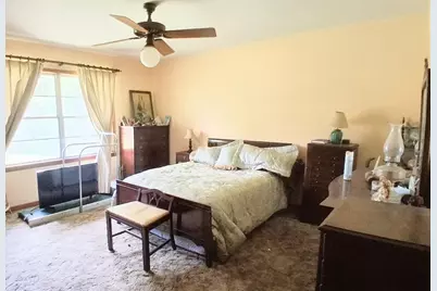 913 Lazy Lane, Bryan, TX 77802 - Photo 7