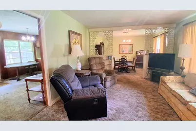 913 Lazy Lane, Bryan, TX 77802 - Photo 5
