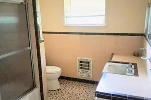 913 Lazy Ln, Bryan, TX 77802 - Photo 9