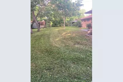 913 Lazy Lane, Bryan, TX 77802 - Photo 17