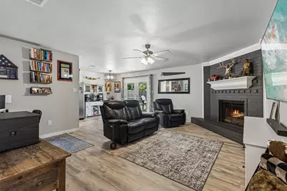 401 Hovenkamp Street, Keller, TX 76248 - Photo 5
