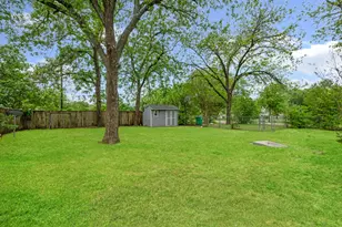 607 W 3rd St, Eddy, TX 76524 - Photo 15