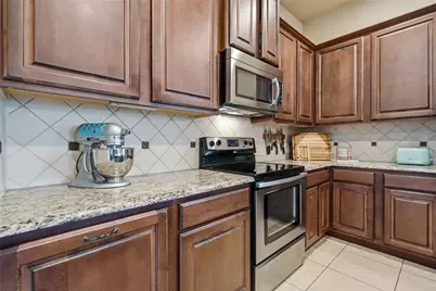 15316 Mallard Creek Street, Fort Worth, TX 76262 - Photo 9