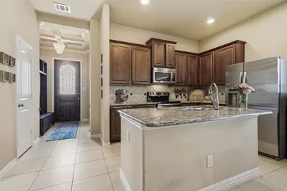 15316 Mallard Creek Street, Fort Worth, TX 76262 - Photo 7
