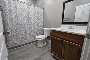 3513 Tomahawk Dr, Granbury, TX 76048 - Photo 5