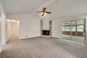 902 Dawnview St, Arlington, TX 76014 - Photo 3