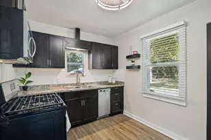 5610 Lyons Rd, Garland, TX 75043 - Photo 11