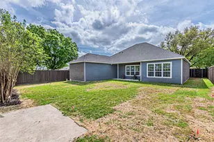 901 Bandera Ln, Garland, TX 75040 - Photo 35