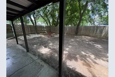 607 S Broad Street, Saint Jo, TX 76265 - Photo 21