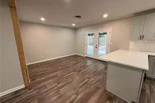 607 S Broad St, Saint Jo, TX 76265 - Photo 15
