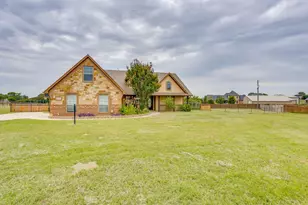155 Cornerstone Ln, Springtown, TX 76082 - Photo 3