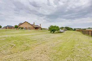 155 Cornerstone Ln, Springtown, TX 76082 - Photo 37
