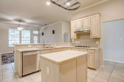 1100 Andromeda Way, Arlington, TX 76013 - Photo 9