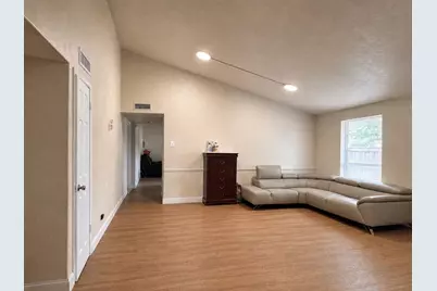 2929 Pinewood Drive Drive, Garland, TX 75044 - Photo 3