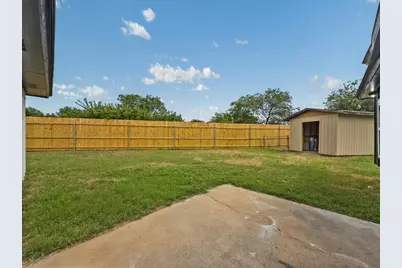 3950 Cypress Wood Court, Fort Worth, TX 76133 - Photo 27