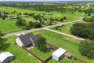1785 County Rd 208, Gainesville, TX 76240 - Photo 37