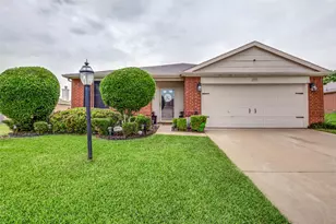 1717 Berkeley Dr, Glenn Heights, TX 75154 - Photo 3